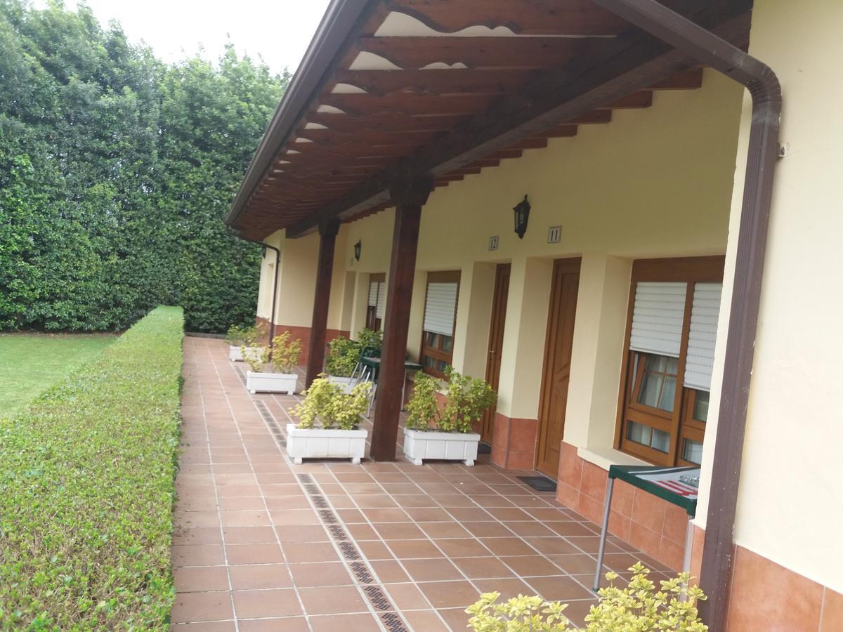 Apartamentos El Cazador San Vicente de Toranzo Luaran gambar
