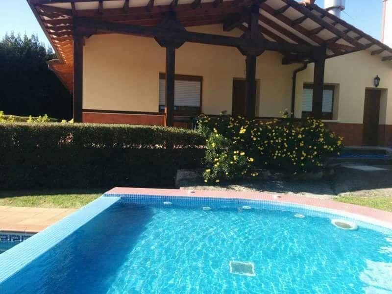 Apartamentos El Cazador San Vicente de Toranzo Luaran gambar